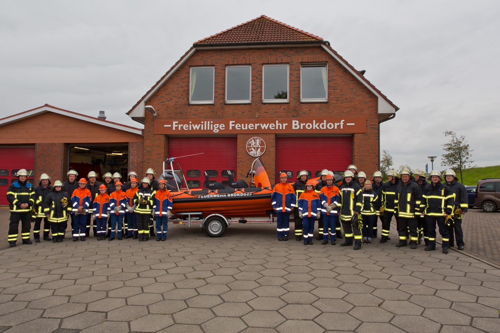 Übergabe des neuen Feuerwehrbootes