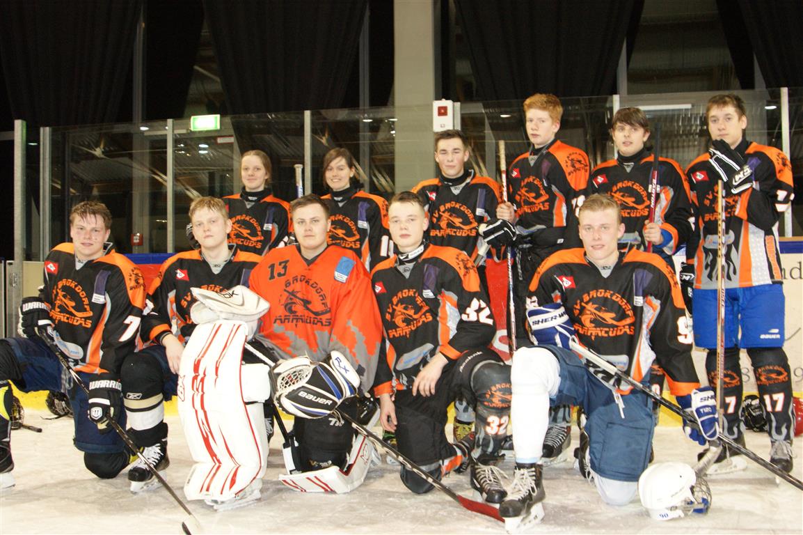 Young Barracudas gewinnen EIS-Pokal