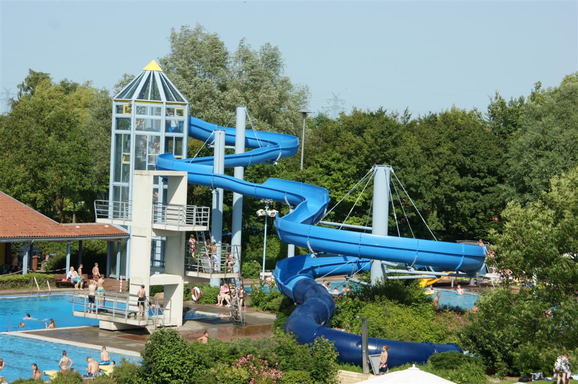 Mannschaftwettrutschen