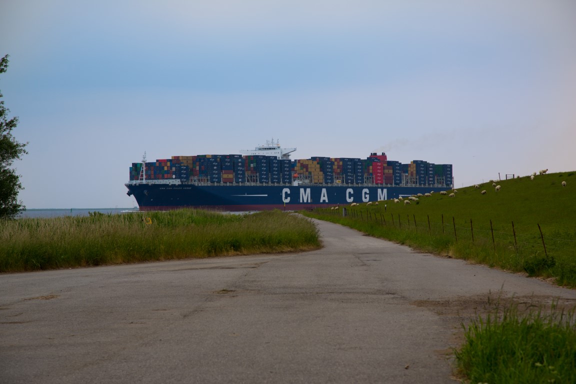 Bilder CMA CGM JULES VERNE